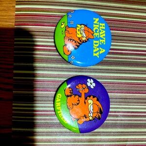 Garfield the Cat retro pins. Purple Flower button pin & Have a Nice Day